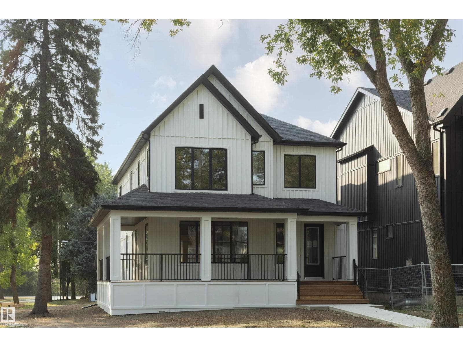 6003 111 AV NW