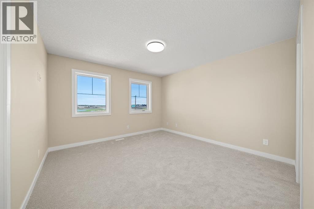 640 Sora Boulevard SE — photo 5
