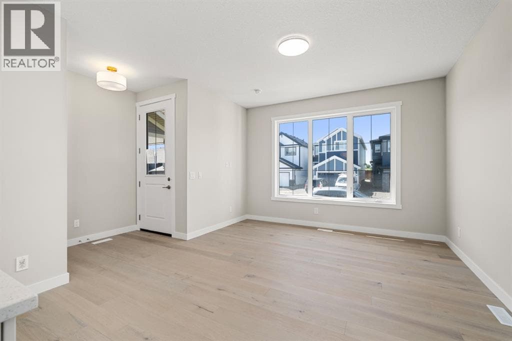 118 Sora Gardens SE — photo 2