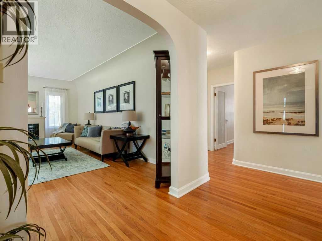 1118 14 Street S — photo 3
