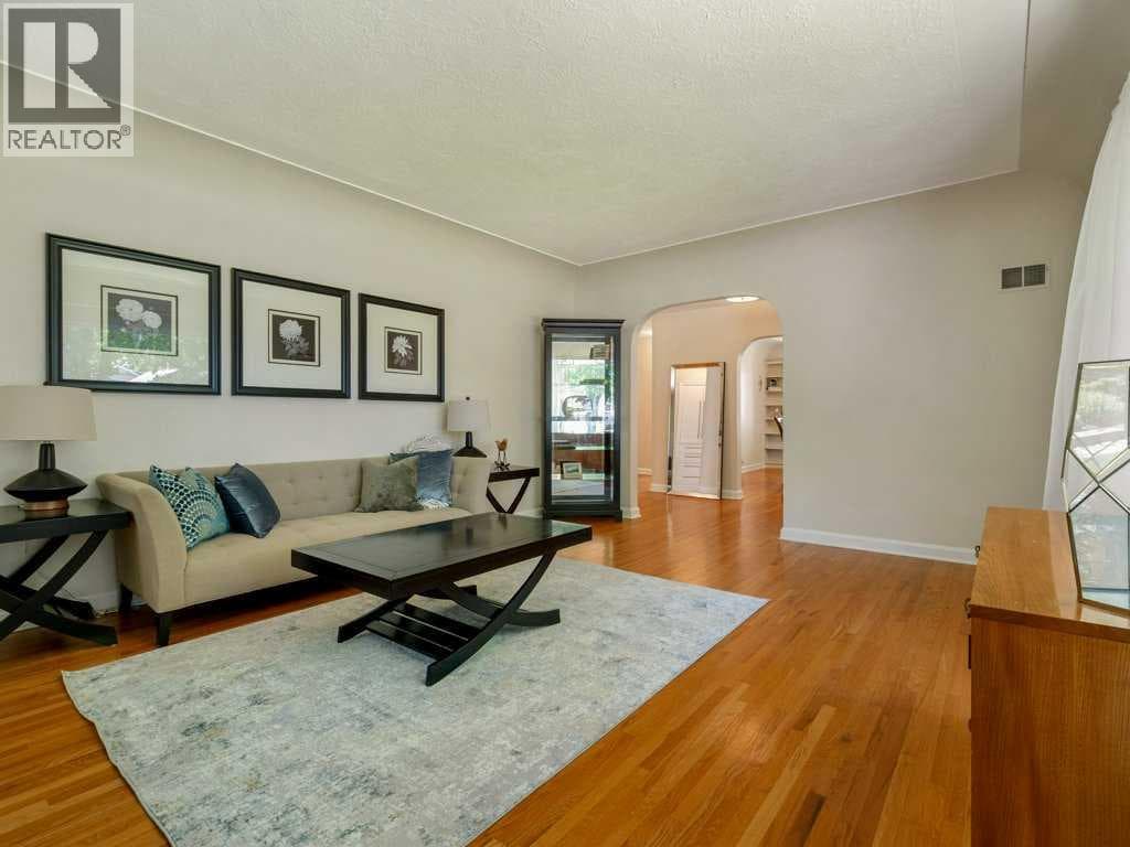1118 14 Street S — photo 5