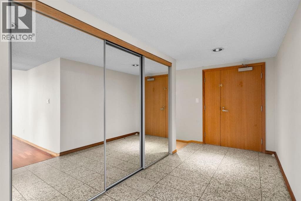 902A, 500 Eau Claire Avenue SW — photo 4