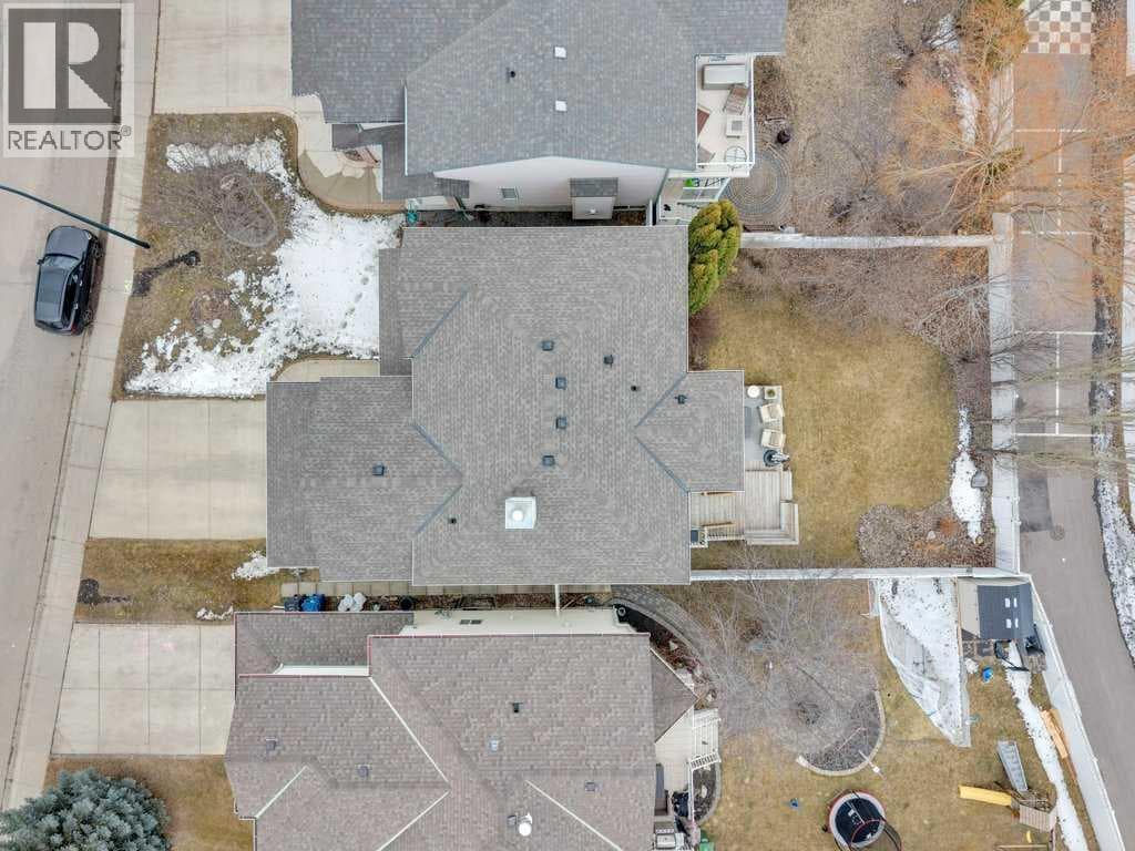190 Asmundsen Avenue — photo 3