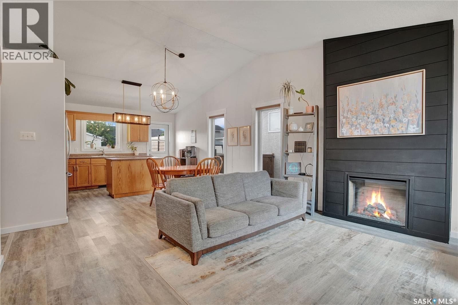505 Crystal CRESCENT — photo 4