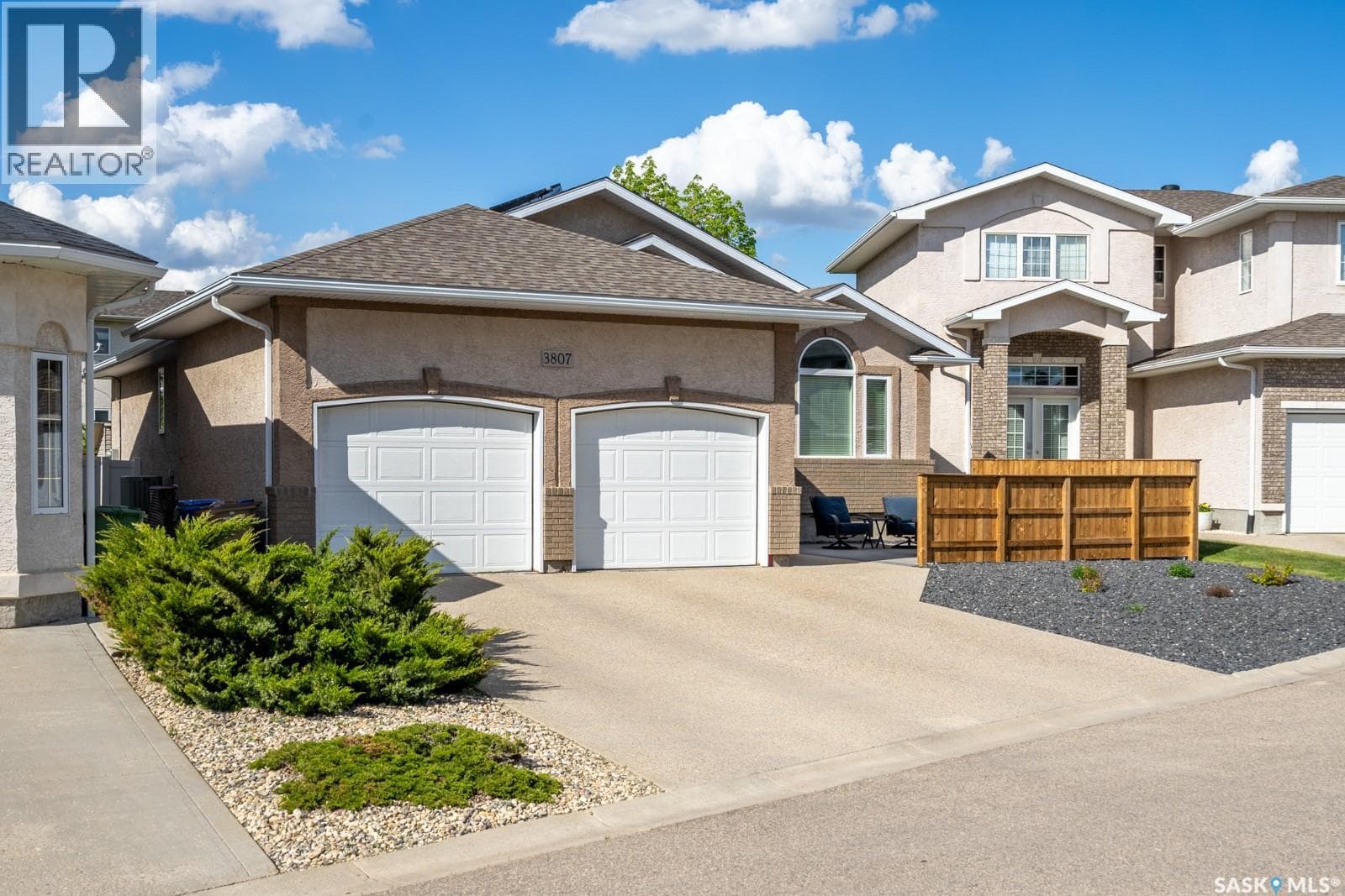 3807 Britannia PLACE E — photo 2