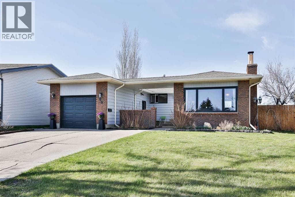 99 Lemoyne Crescent W