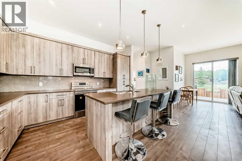 409 Edward Avenue NW — photo 3