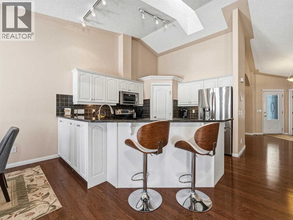 84 Sierra Morena Landing SW — photo 3