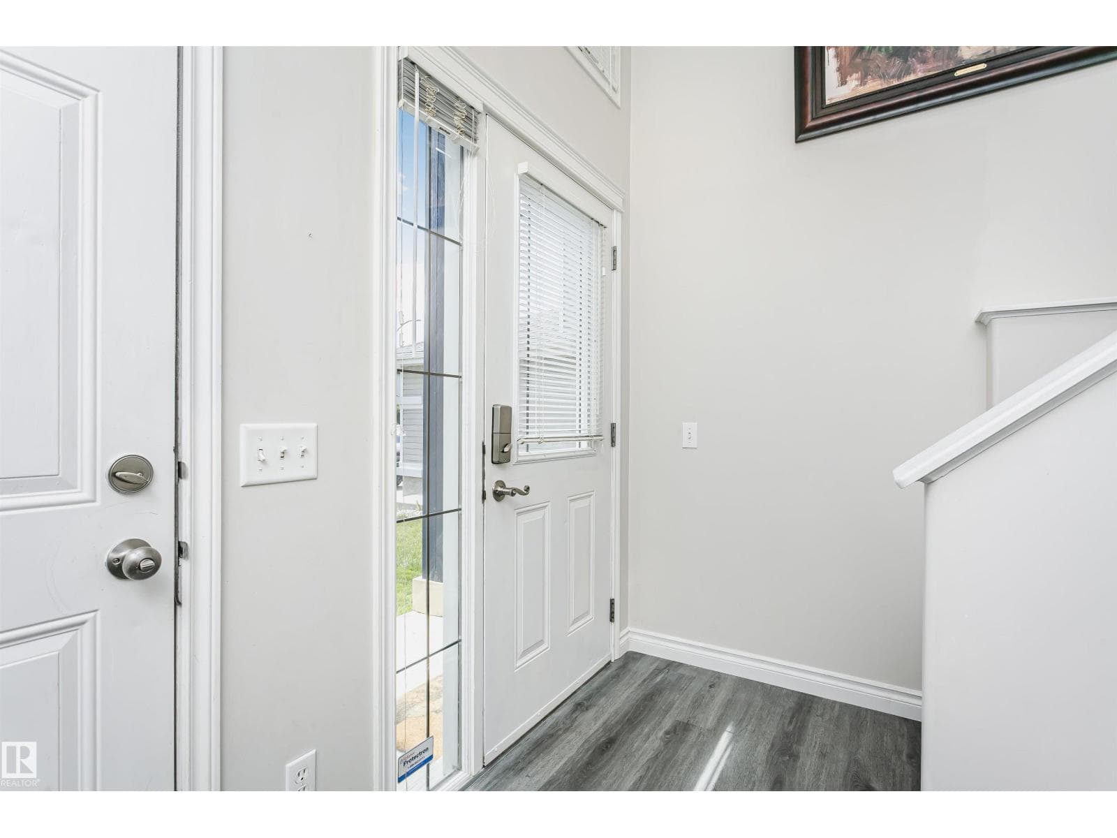 4228 162 AV NW — photo 5
