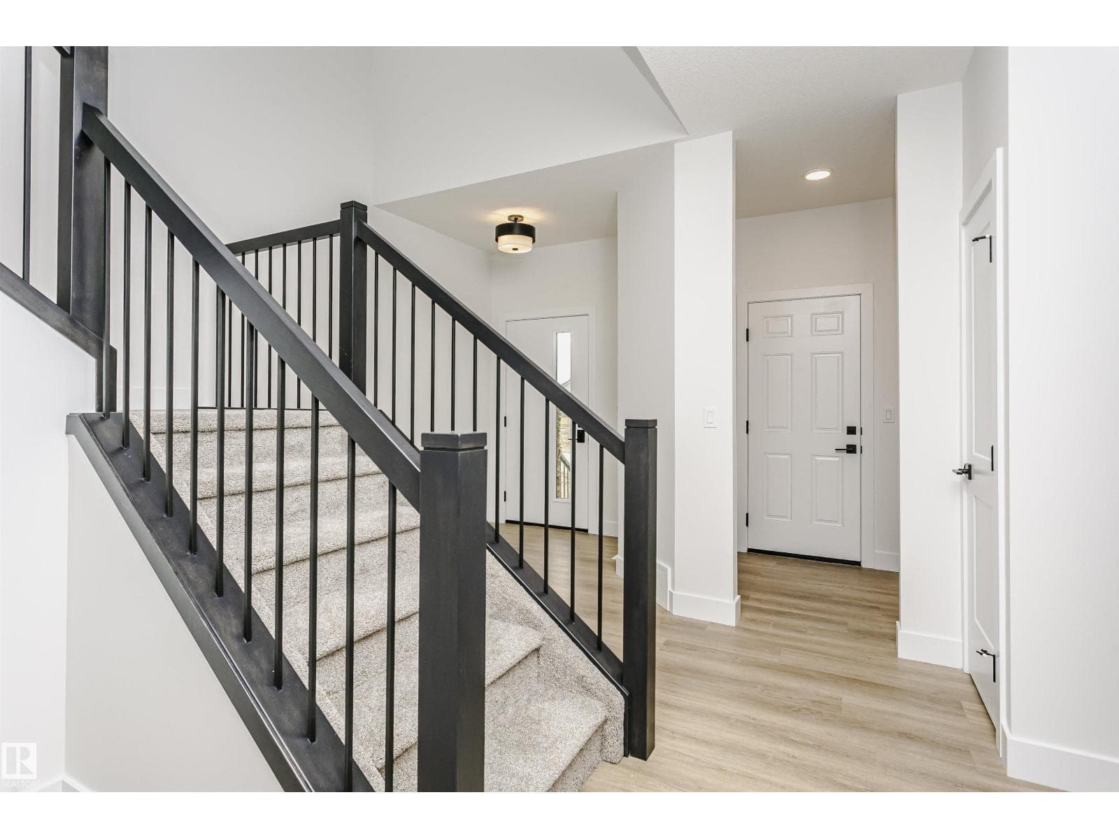 6210 DANSEREAU CR — photo 2