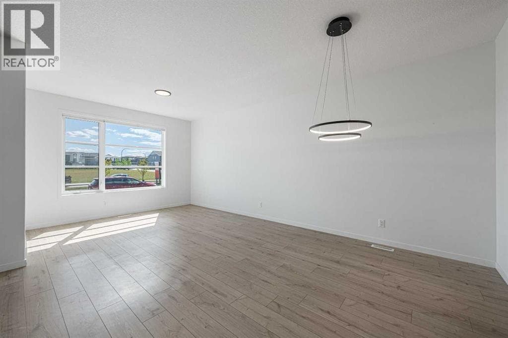 260 Belmont Boulevard SW — photo 4