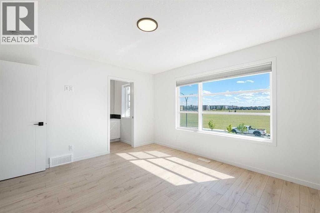 260 Belmont Boulevard SW — photo 3