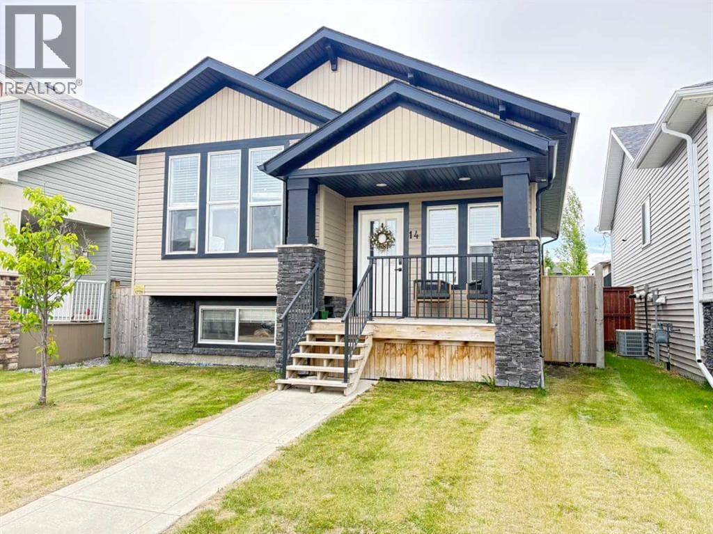 14 Village Crescent