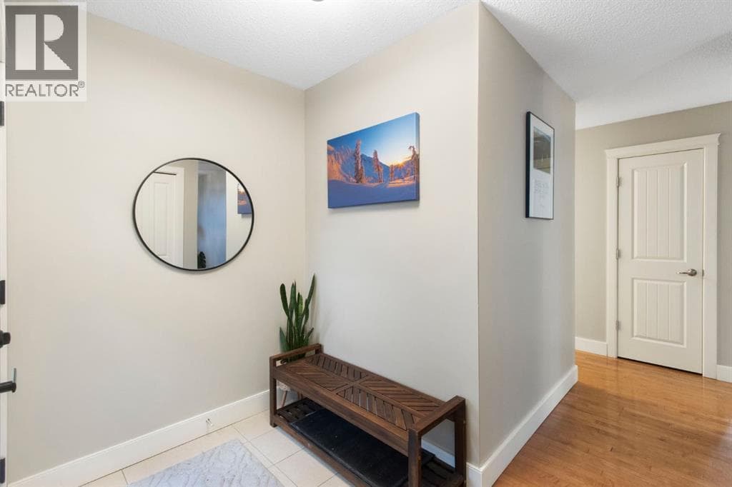 10504 Spadina Drive SW — photo 5