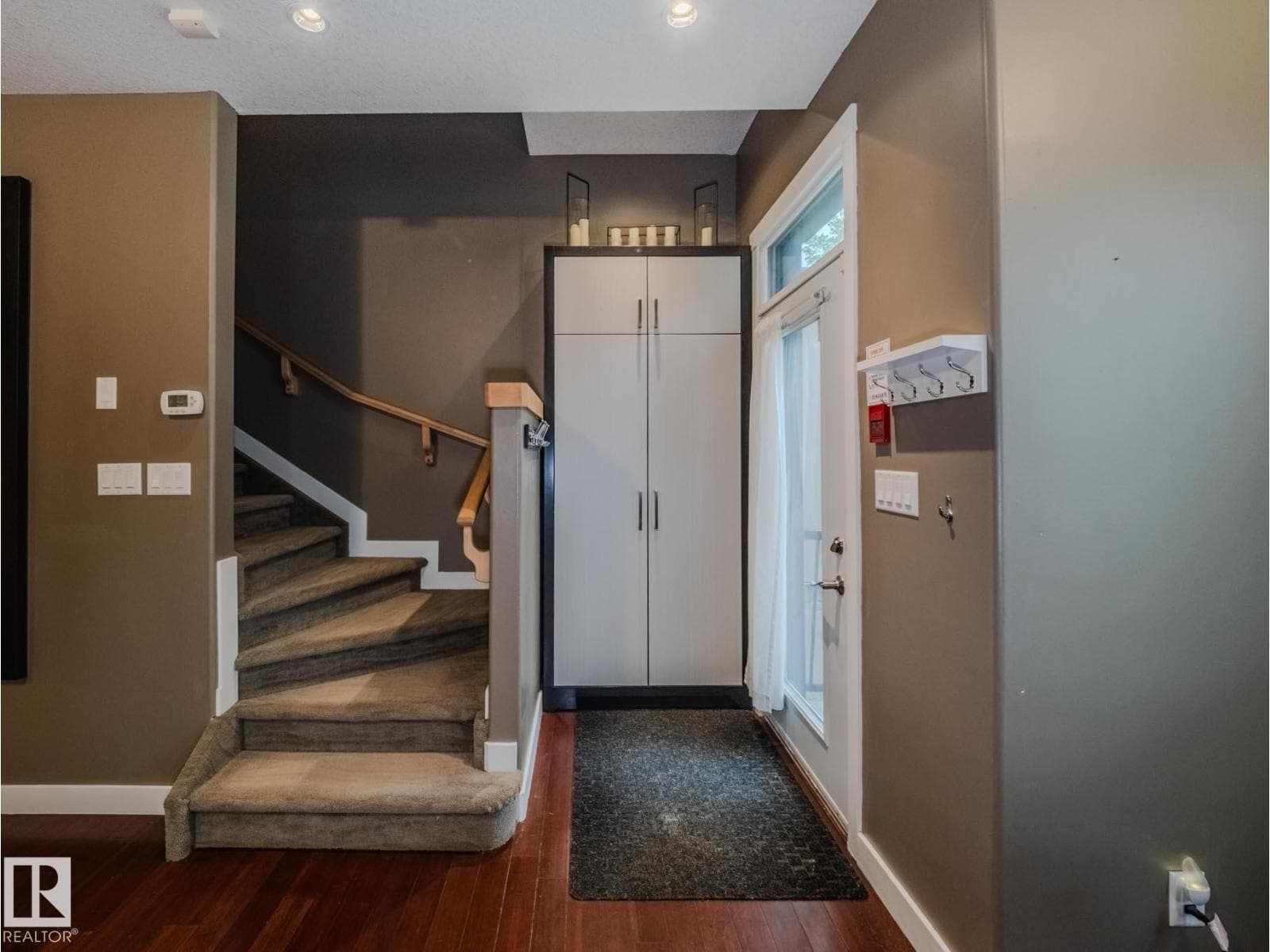 8306 108 ST NW — photo 5