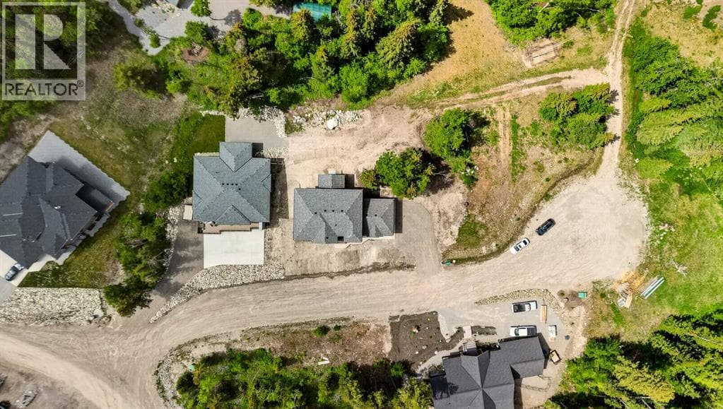 72 Kananaskis Drive — photo 4