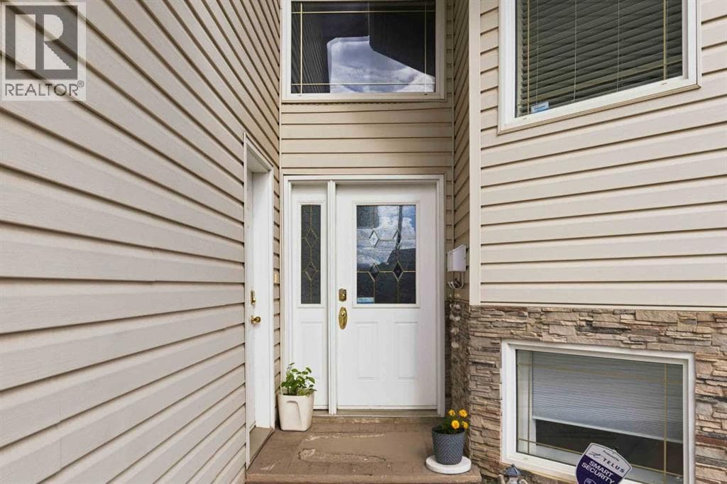 283 Berard Crescent — photo 3