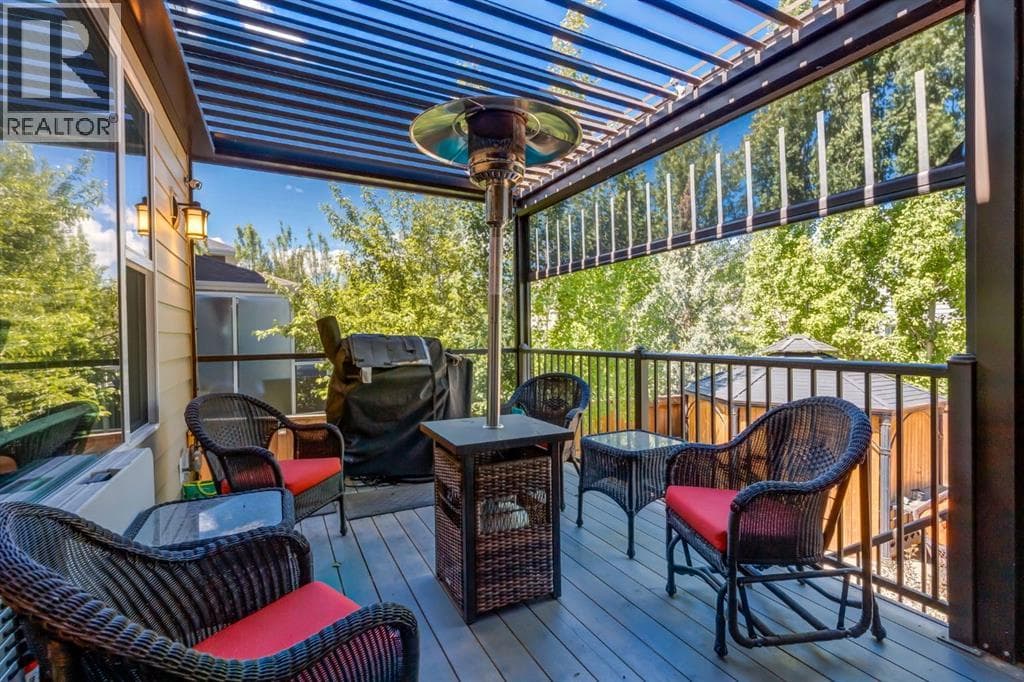 39 Cranbrook Crescent SE — photo 4