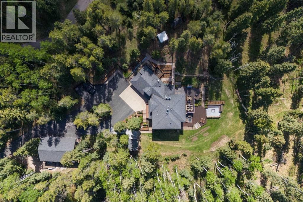 4 Highlands Place — photo 2