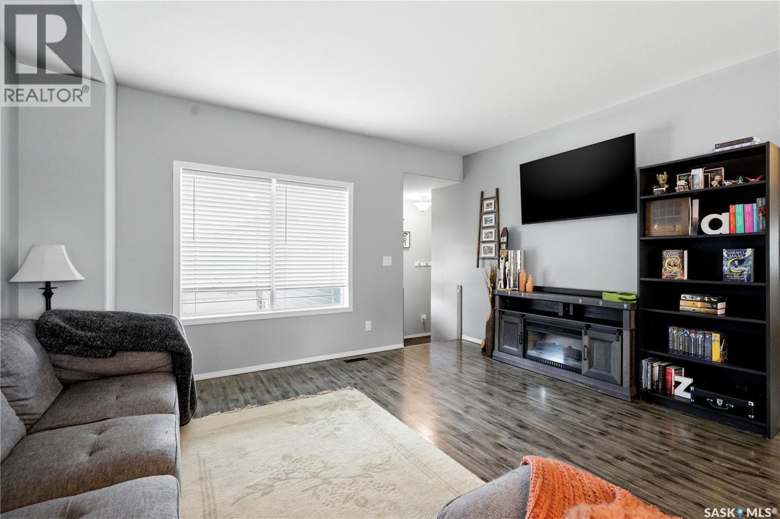 705 Gowan ROAD — photo 5