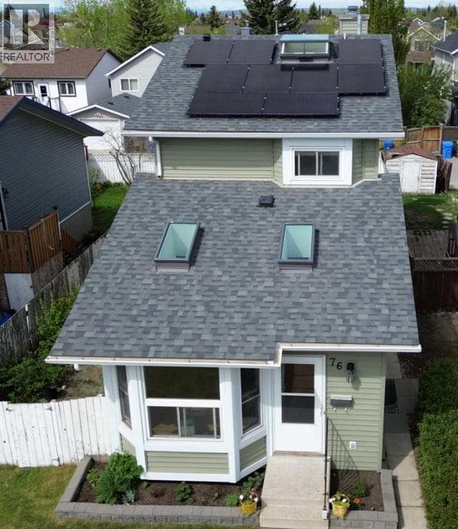 76 Martindale Close NE — photo 2