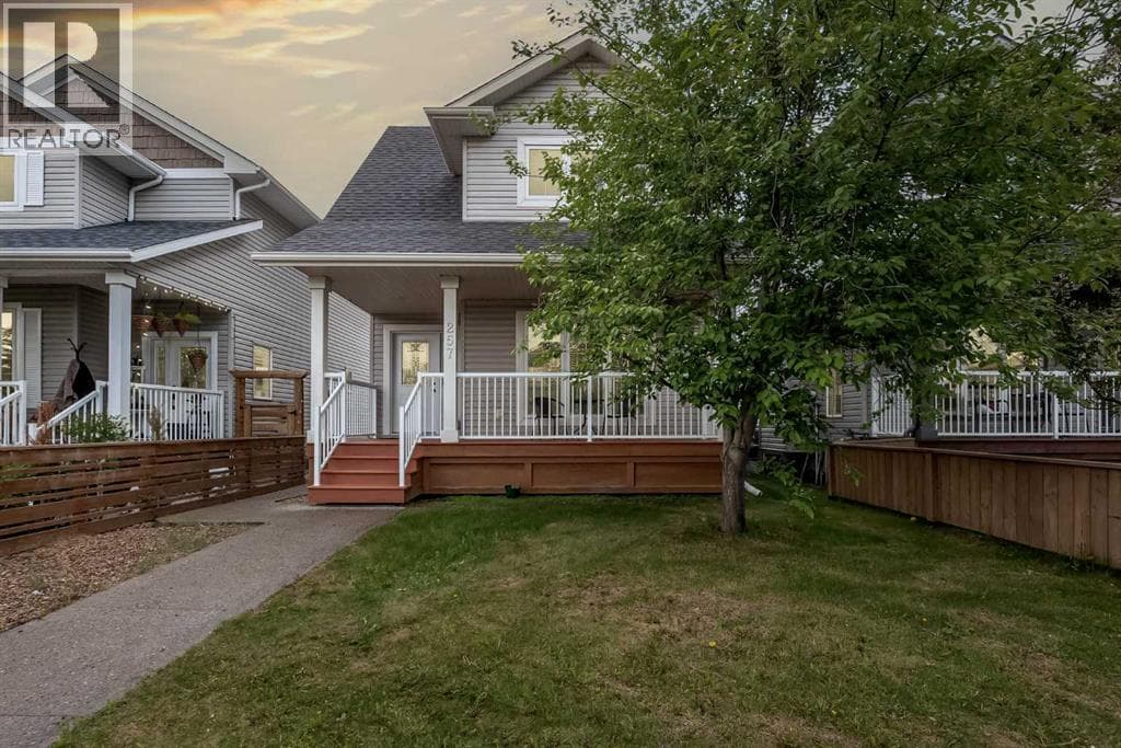 257 Hawthorn Way