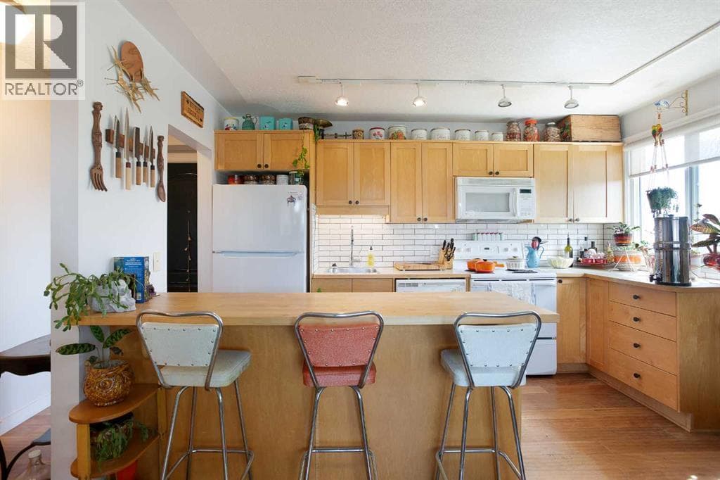 405, 2515 14A Street SW — photo 4