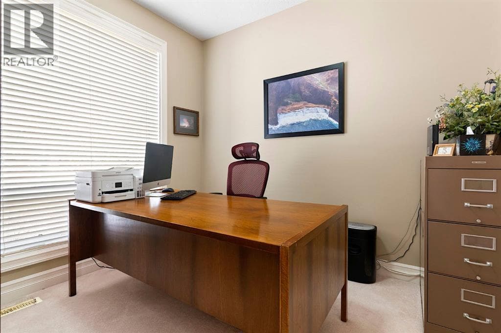 127 Gleneagles Terrace — photo 3