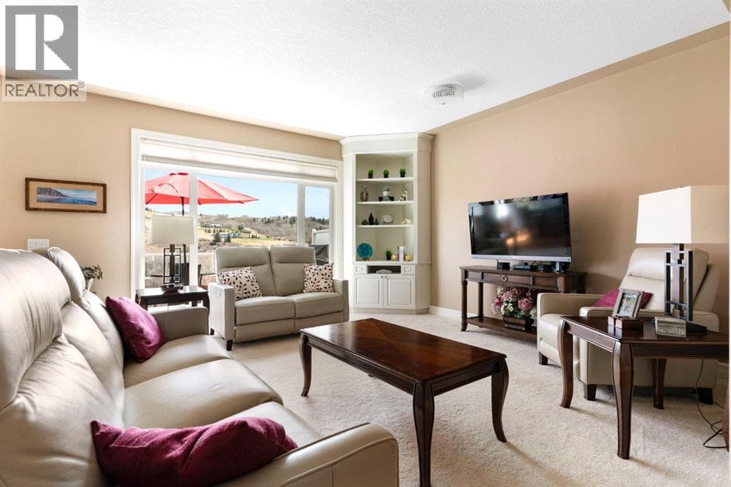 127 Gleneagles Terrace — photo 5