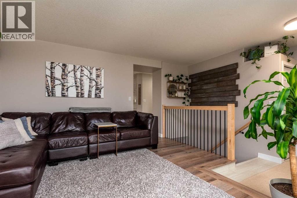 5236 22 Street — photo 4