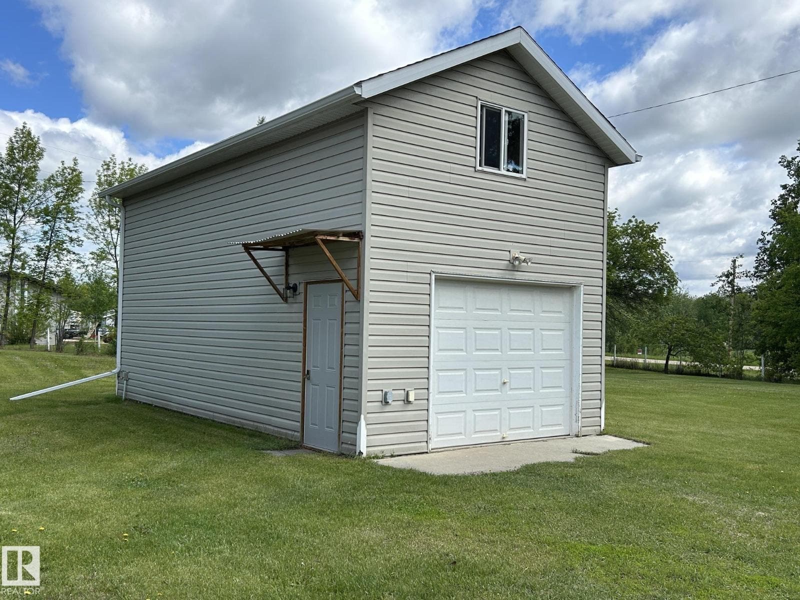 #23 23429 TWP ROAD 584 — photo 3