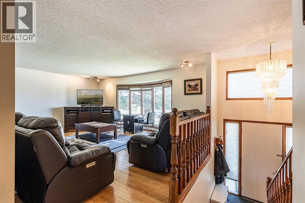9 Rossmere Avenue SE — photo 4
