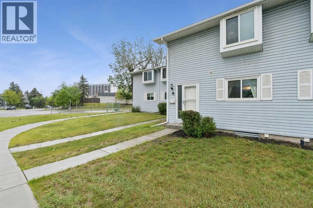 109, 4810 40 Avenue SW — photo 2