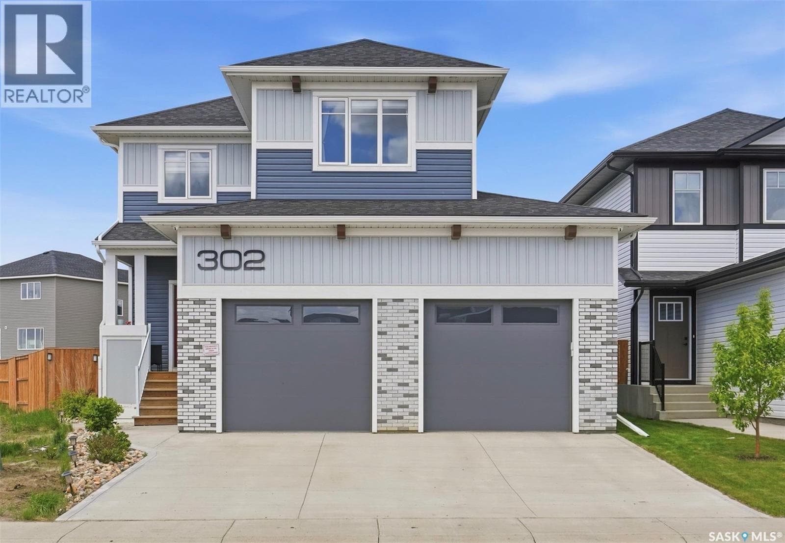302 Chelsom MANOR