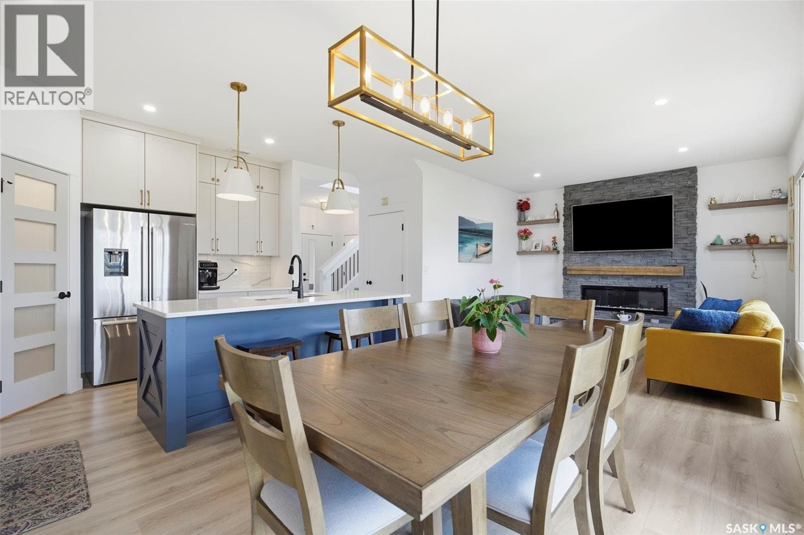 302 Chelsom MANOR — photo 4