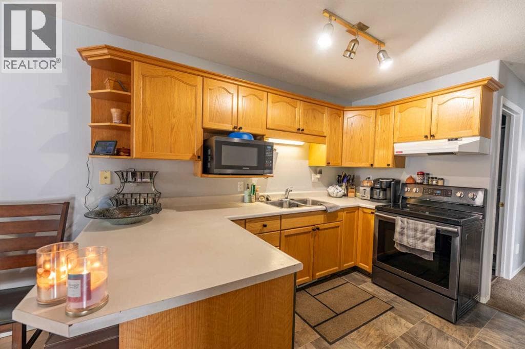 168 Sitar Crescent — photo 4
