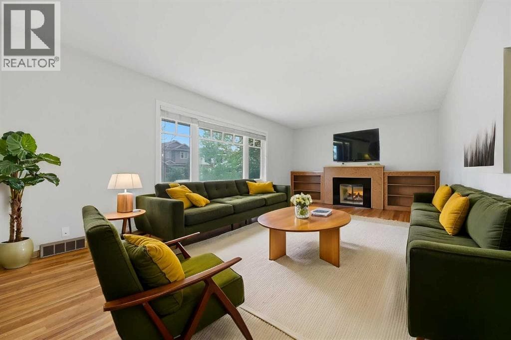 1159 Radnor Avenue NE — photo 3