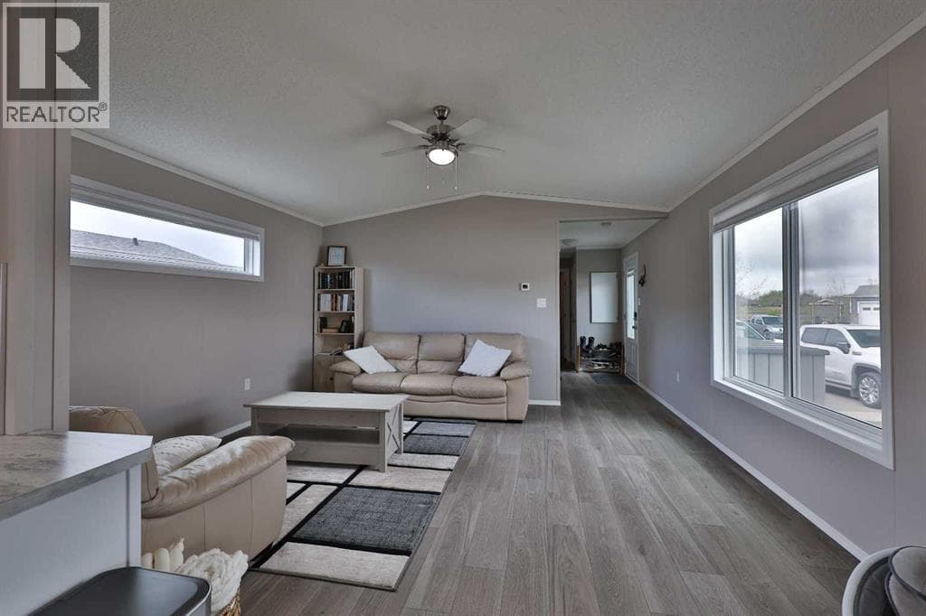 5021 Applewood Road — photo 3