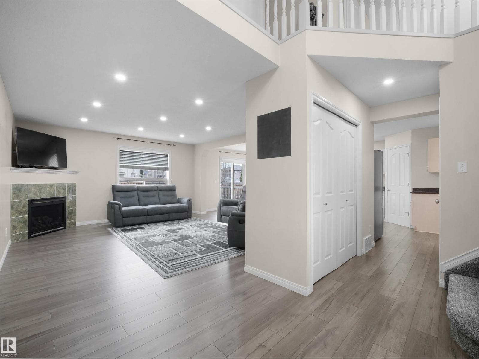 7407 SINGER LD NW — photo 2