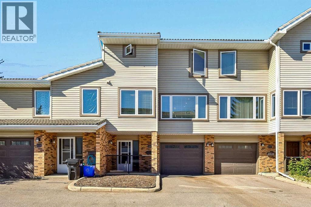 109 Coachway Lane SW — photo 2