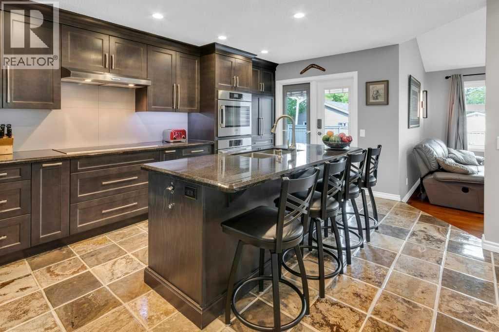42 River Rock Green SE — photo 3