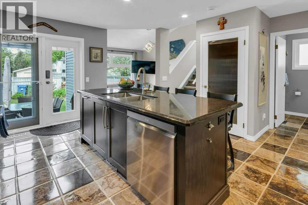 42 River Rock Green SE — photo 4
