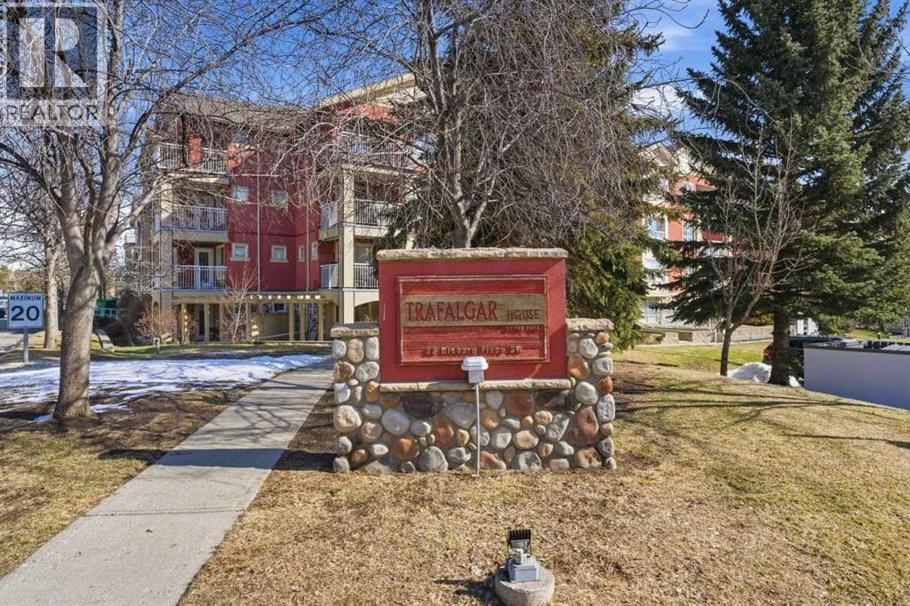 430, 22 Richard Place SW — photo 3