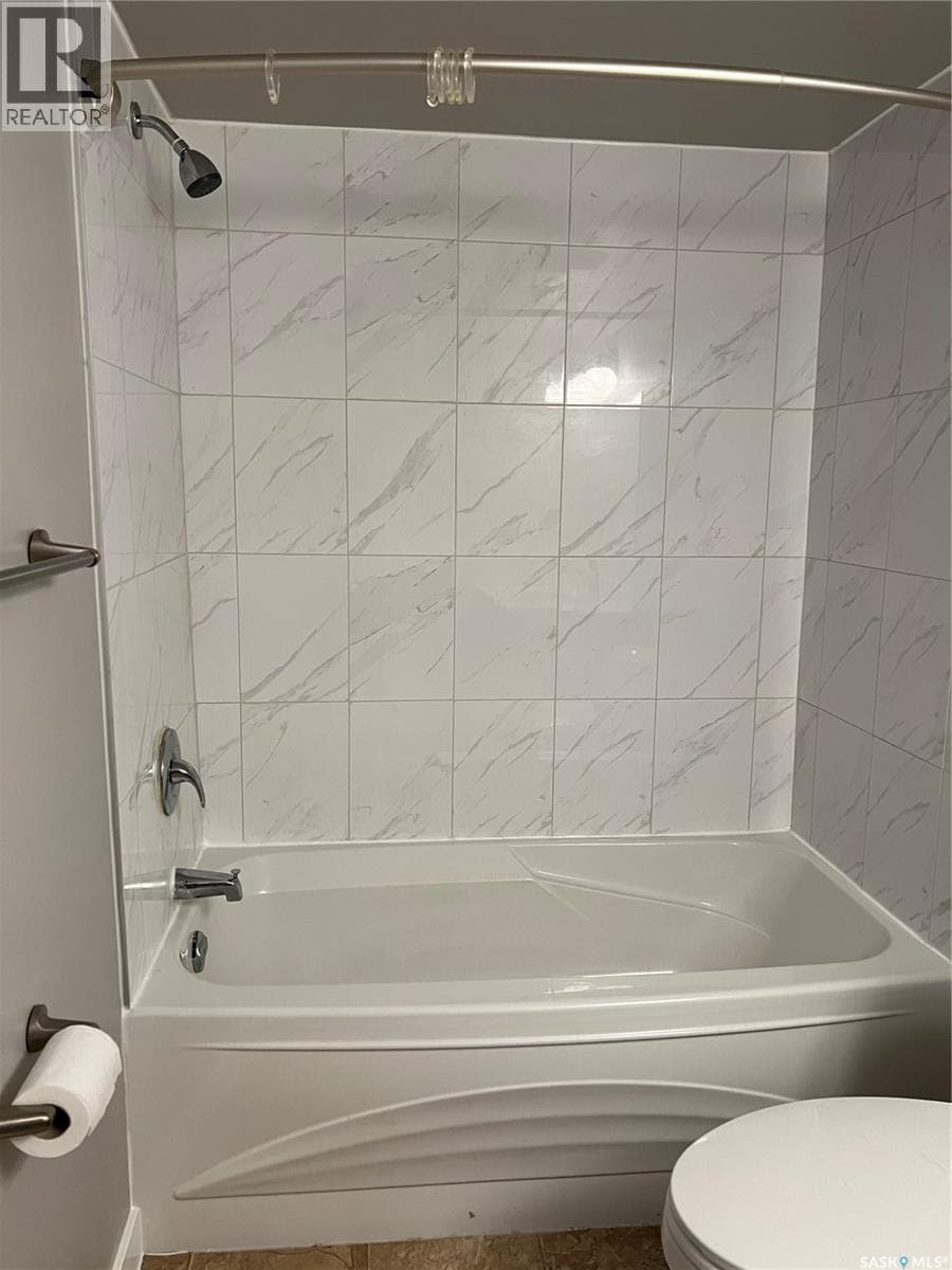 3 2251 St Henry AVENUE — photo 5