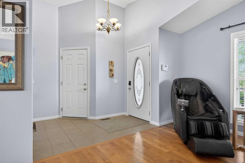 412 Highland Close — photo 3