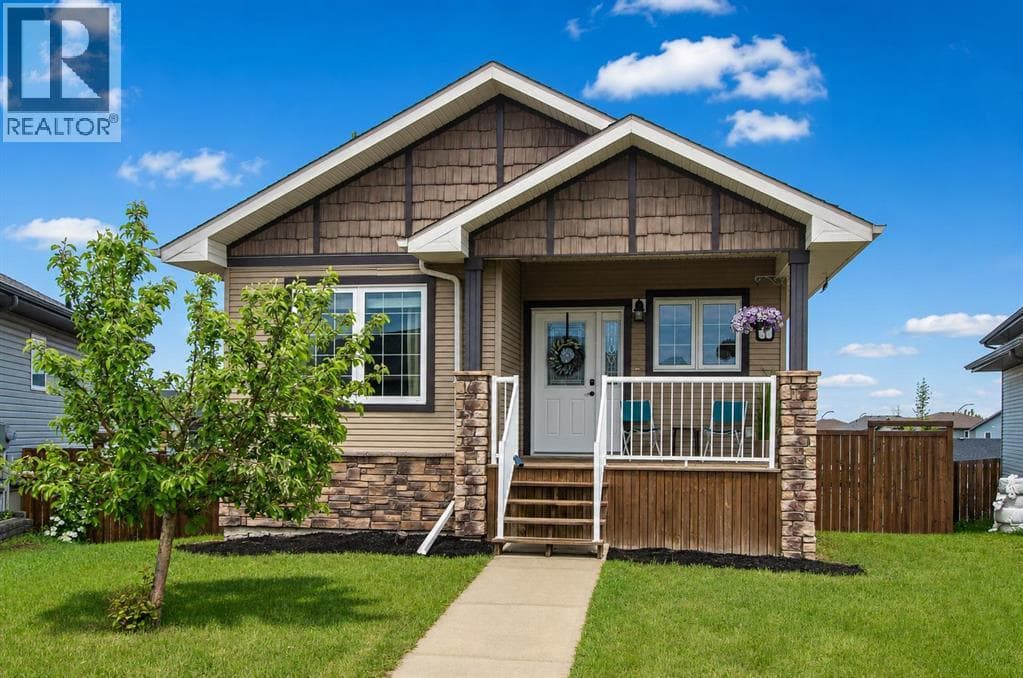 101 Valley Crescent