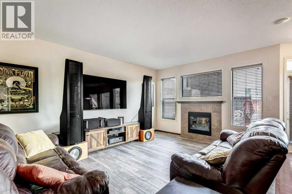 265 Brightonwoods Gardens SE — photo 5