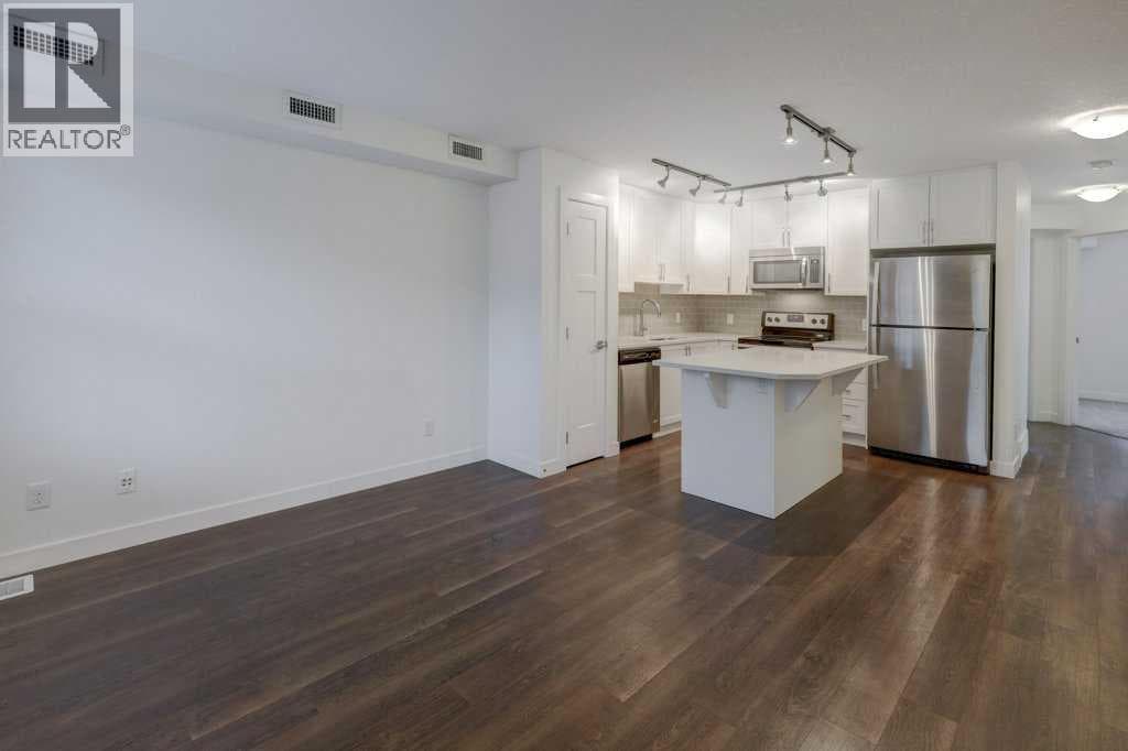 28 Evanscrest Gardens NW — photo 3
