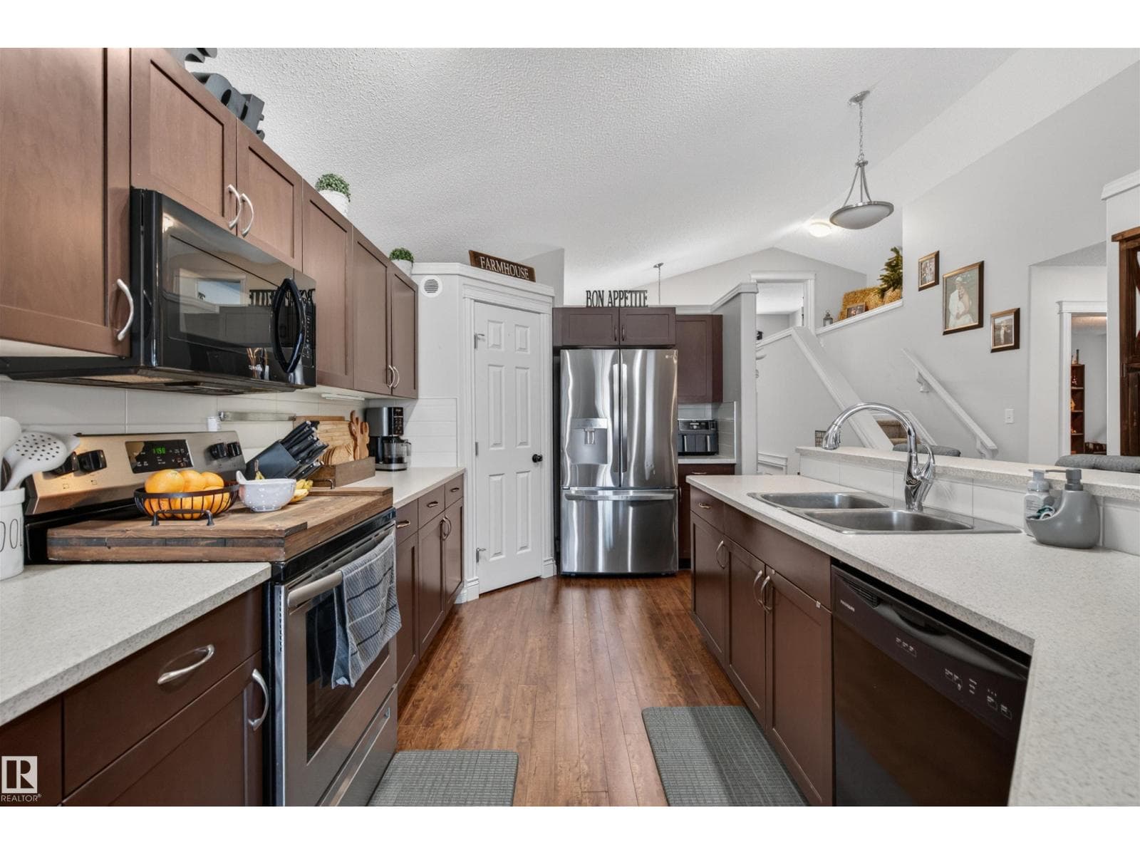 16528 132 ST NW — photo 3