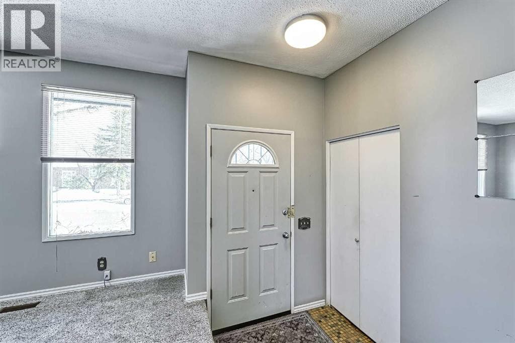 3523 48 Street NE — photo 4